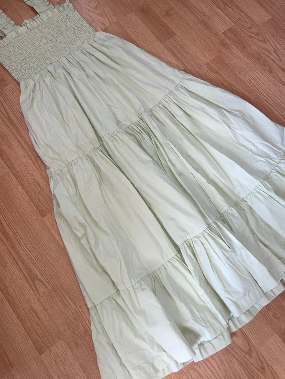 Abercrombie & Fitch Light Green Smocked Sleeveless Tiered Maxi Dress Size Medium - Picture 12 of 15